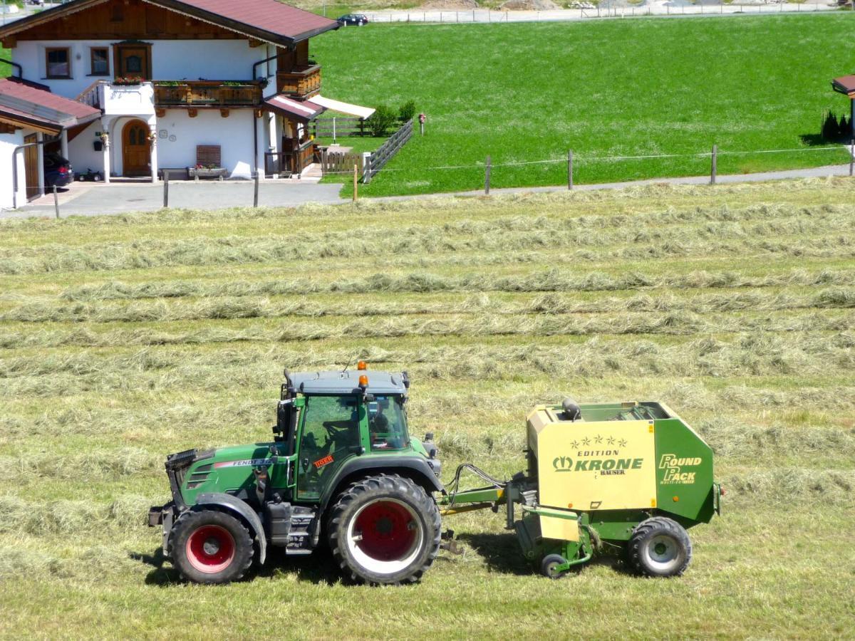 Ferienwohnung Huberhof Oberndorf in Tirol Exterior foto
